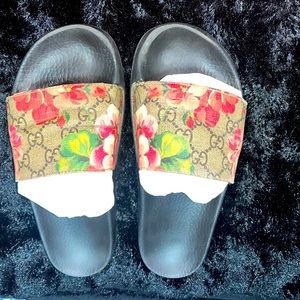 Gucci Bloom Slides